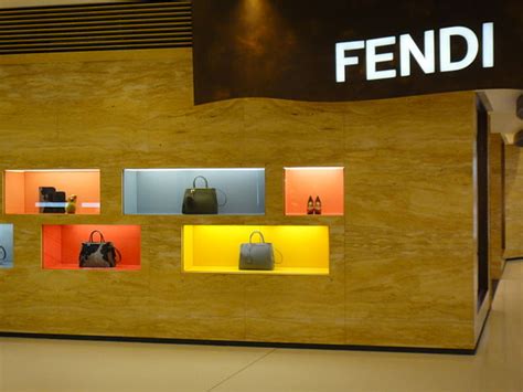 fendi wikipedia fatturato|fendi casa wikipedia.